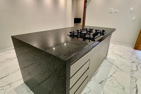 Cozinha de casa à venda com 4 quartos, 231m² em Vila Euthalia, São Paulo