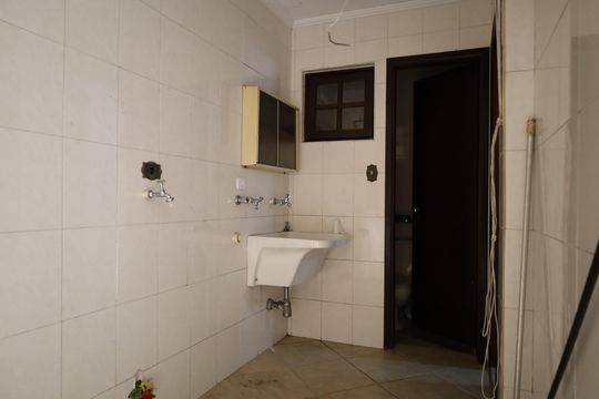 Casa à venda com 2 quartos, 160m² em Vila Anhanguera, São Paulo
