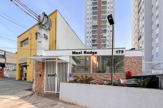 Fachada + plaquinha de apartamento à venda com 2 quartos, 65m² em Vila Camargo, São Bernardo do Campo