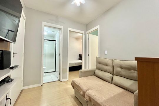 Apartamento à venda com 2 quartos, 33m² em Jardim Itacolomi, São Paulo