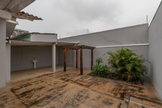 Quintal  de casa à venda com 3 quartos, 250m² em Jardim Joao Paulo Ii, Sumaré