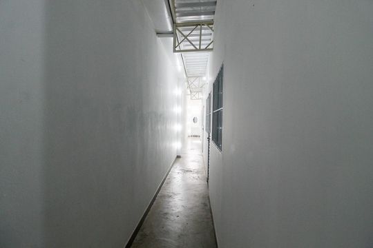 Corredor de kitnet/studio para alugar com 1 quarto, 33m² em Vila São Silvestre (zona Leste), São Paulo