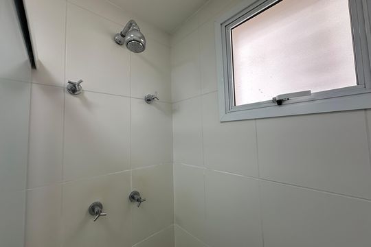 Banheiro da Suíte de apartamento para alugar com 2 quartos, 63m² em Green Valley, Barueri