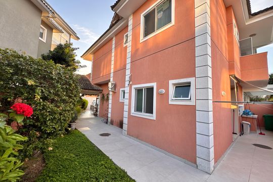 Casa de Condomínio à venda com 4 quartos, 270m² em Vargem Grande, Rio de Janeiro