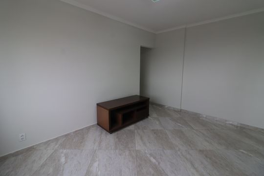 Sala de apartamento para alugar com 2 quartos, 64m² em Centro, Osasco
