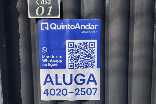 Fachada de casa para alugar com 1 quarto, 60m² em Laranjal, São Gonçalo