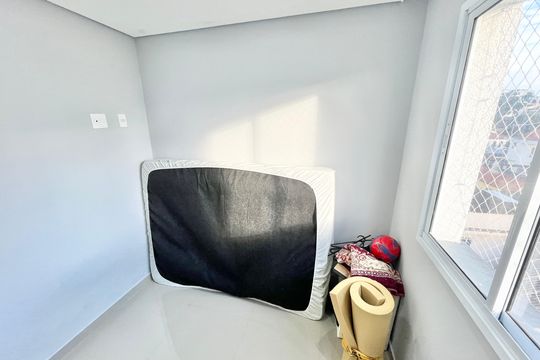 Quarto 1 de apartamento para alugar com 2 quartos, 38m² em Vila Diva, São Paulo