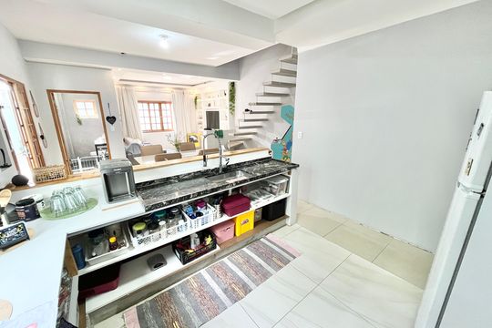 Cozinha de casa à venda com 4 quartos, 180m² em Vila Maria Luisa, São Paulo