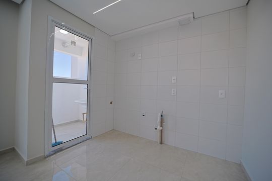 Cozinha de apartamento para alugar com 2 quartos, 39m² em Vila Campanela, São Paulo