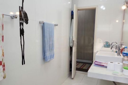 Casa à venda com 3 quartos, 250m² em Paraíso do Morumbi, São Paulo