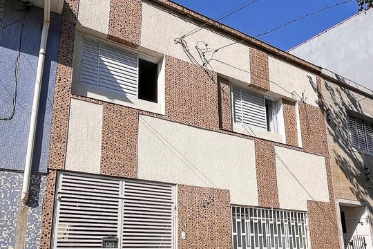 Fachada + plaquinha de casa à venda com 3 quartos, 120m² em Barcelona, São Caetano do Sul