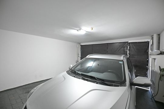 Garagem de casa à venda com 3 quartos, 125m² em Jardim Monte Kemel, São Paulo