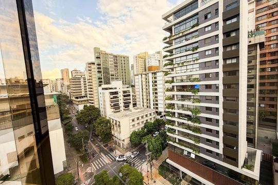 Apartamento para alugar com 3 quartos, 130m² em Funcionários, Belo Horizonte