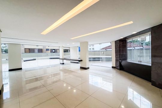 Apartamento para alugar com 3 quartos, 130m² em Funcionários, Belo Horizonte