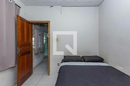 Quarto de casa à venda com 4 quartos, 200m² em Jardim Montanhês, Belo Horizonte