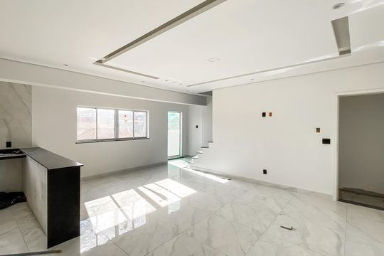 Casa à venda com 3 quartos, 118m² em Parque Artur Alvim, São Paulo