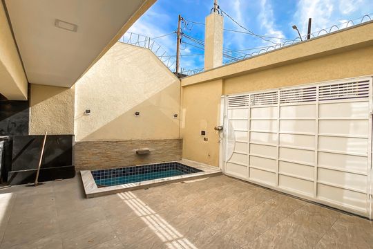 Garagem de casa à venda com 3 quartos, 118m² em Parque Artur Alvim, São Paulo