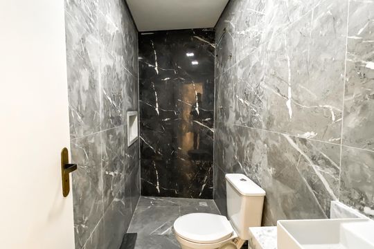 Banheiro de casa à venda com 3 quartos, 118m² em Parque Artur Alvim, São Paulo