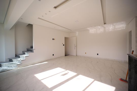 Sala de casa à venda com 3 quartos, 118m² em Parque Artur Alvim, São Paulo