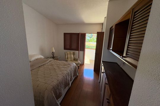 Quarto de casa à venda com 4 quartos, 608m² em Bairro das Palmeiras, Campinas