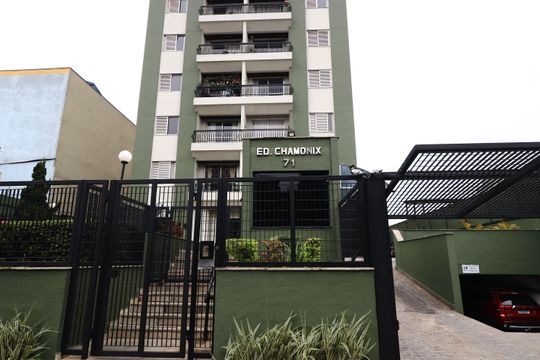 Fachada de apartamento para alugar com 2 quartos, 65m² em Chácara Califórnia, São Paulo