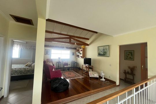 Casa de Condomínio à venda com 4 quartos, 260m² em Jardim Nova Suica, Valinhos