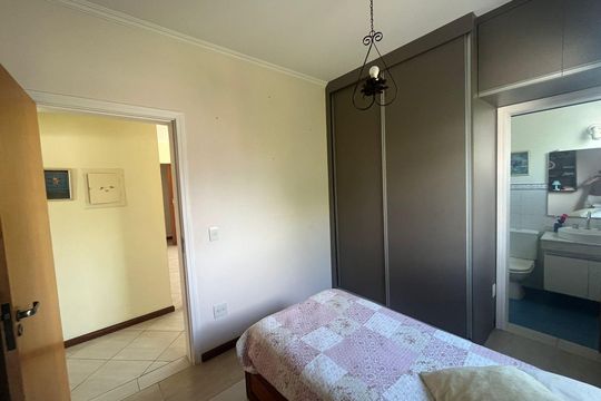 Casa de Condomínio à venda com 4 quartos, 260m² em Jardim Nova Suica, Valinhos