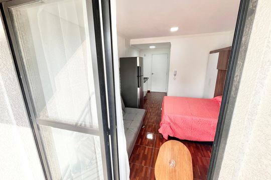 Varanda de kitnet/studio para alugar com 1 quarto, 26m² em Jardim São Paulo, São Paulo
