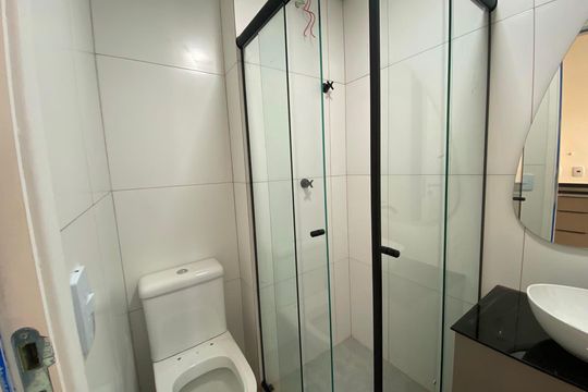 Banheiro de kitnet/studio à venda com 1 quarto, 22m² em Vila Mariana, São Paulo