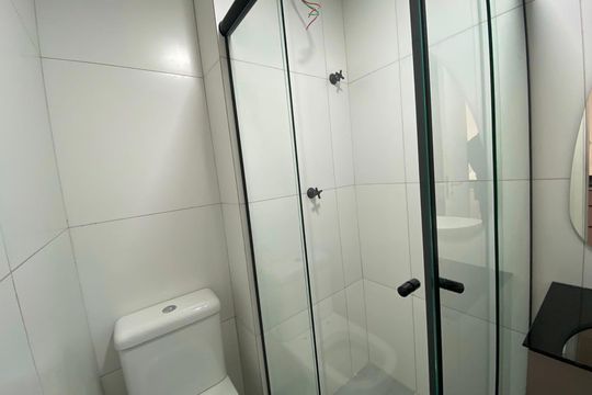 Banheiro de kitnet/studio para alugar com 1 quarto, 22m² em Vila Mariana, São Paulo
