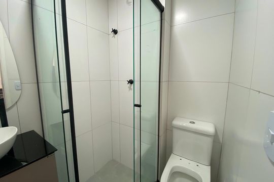 Banheiro de kitnet/studio à venda com 1 quarto, 22m² em Vila Mariana, São Paulo