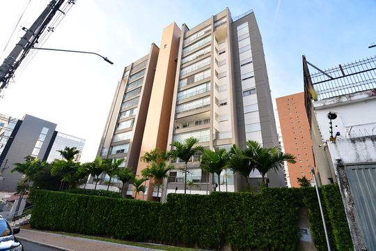Fachada do Prédio de apartamento à venda com 3 quartos, 130m² em Cambuí, Campinas