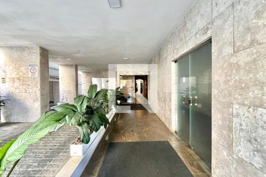 Entrada de apartamento à venda com 2 quartos, 97m² em Vila Clementino, São Paulo