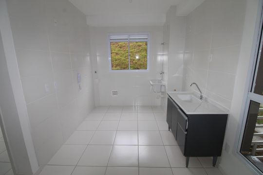Cozinha de apartamento para alugar com 2 quartos, 45m² em Jardim Sao Jose, São José dos Campos