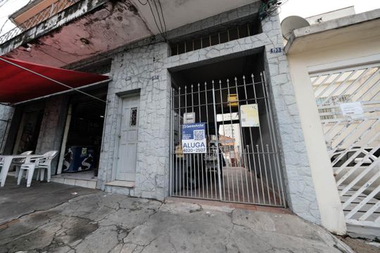 Fachada de casa para alugar com 1 quarto, 50m² em Vila Feliz, São Paulo