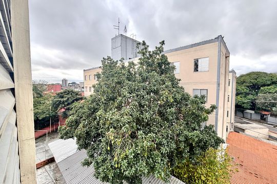 Vista da rua  de apartamento à venda com 2 quartos, 56m² em Conjunto Habitacional Padre Manoel da Nobrega, São Paulo