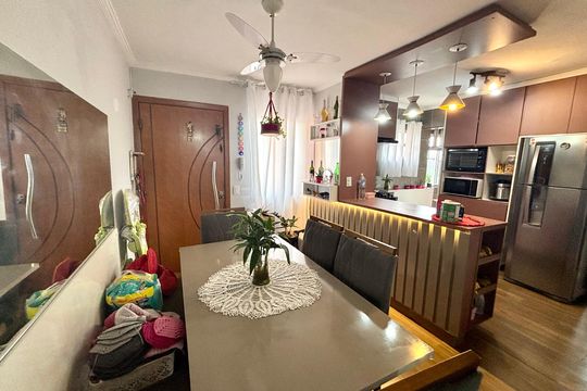 Sala de jantar  de apartamento à venda com 2 quartos, 56m² em Conjunto Habitacional Padre Manoel da Nobrega, São Paulo