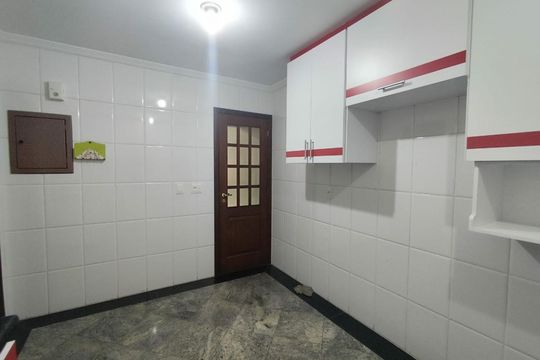 Casa à venda com 3 quartos, 108m² em Campo Grande, São Paulo