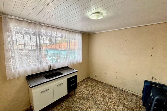 Sala - Cozinha  de casa para alugar com 1 quarto, 24m² em Vila Dalila, São Paulo