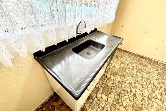 Sala - Cozinha  de casa para alugar com 1 quarto, 24m² em Vila Dalila, São Paulo