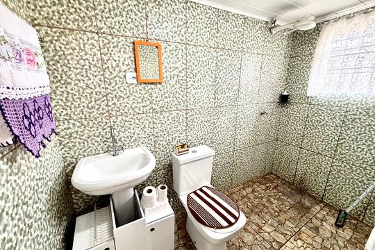 Banheiro  de casa para alugar com 1 quarto, 24m² em Vila Dalila, São Paulo