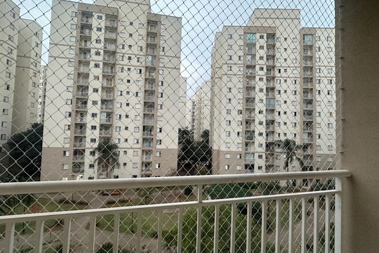 Varanda da Sala de apartamento à venda com 2 quartos, 69m² em Jardim Tupanci, Barueri