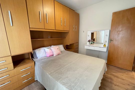 Quarto 1 de apartamento para alugar com 2 quartos, 78m² em Vila Lageado, São Paulo