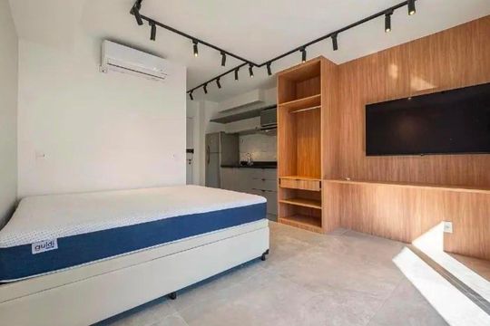 Sala/Quarto de kitnet/studio à venda com 1 quarto, 25m² em Pinheiros, São Paulo