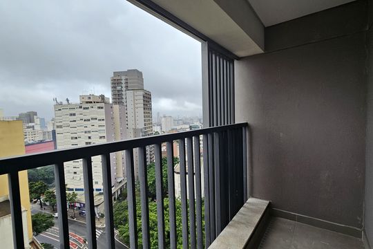 Varanda de kitnet/studio para alugar com 1 quarto, 24m² em Liberdade, São Paulo