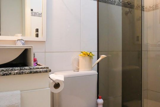 Banheiro  de apartamento à venda com 3 quartos, 266m² em Vila Mariza, São Bernardo do Campo