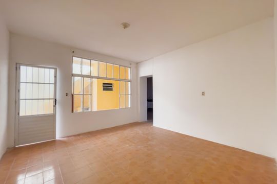 Casa para alugar com 1 quarto, 50m² em São Pedro, Osasco