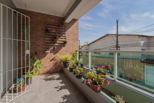 Varanda de casa para alugar com 3 quartos, 203m² em Jardim Bom Recanto, Mauá