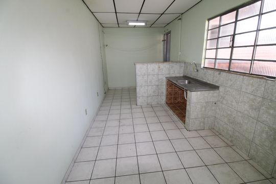 Cozinha de apartamento para alugar com 2 quartos, 60m² em Conjunto Residencial Trinta E Um de Marco, São José dos Campos
