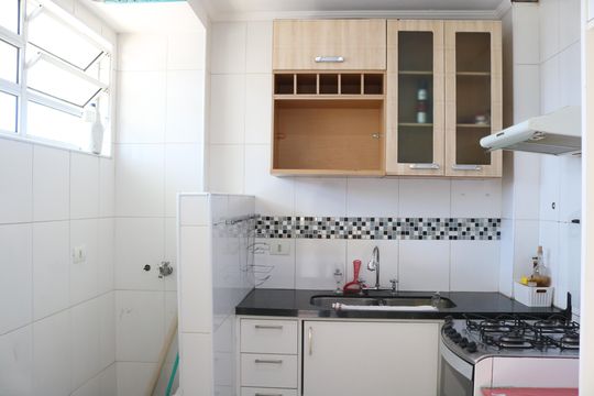 Cozinha e Área de Serviço de apartamento para alugar com 2 quartos, 86m² em Lapa, São Paulo